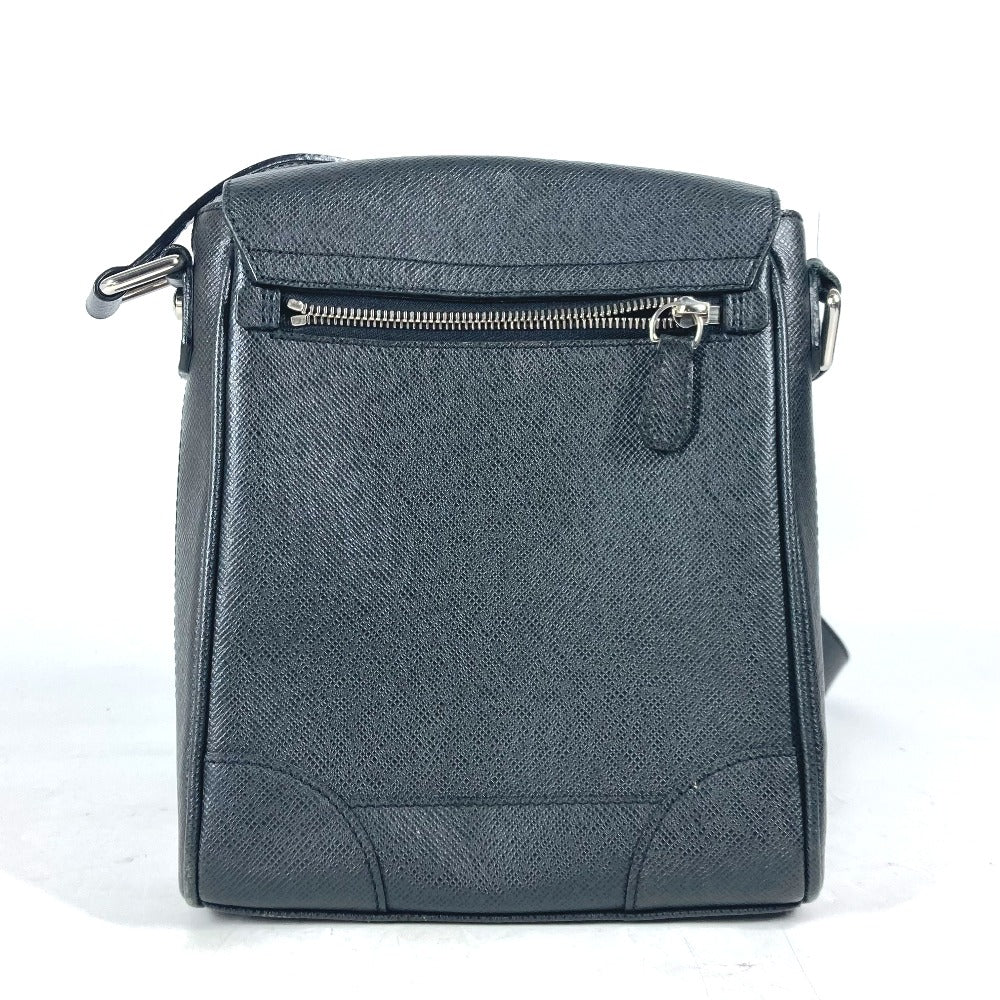LOUIS VUITTON Shoulder Bag M31192 Taiga Leather black Taiga Luka mens Used Authentic