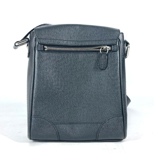 LOUIS VUITTON Shoulder Bag M31192 Taiga Leather black Taiga Luka mens Used Authentic