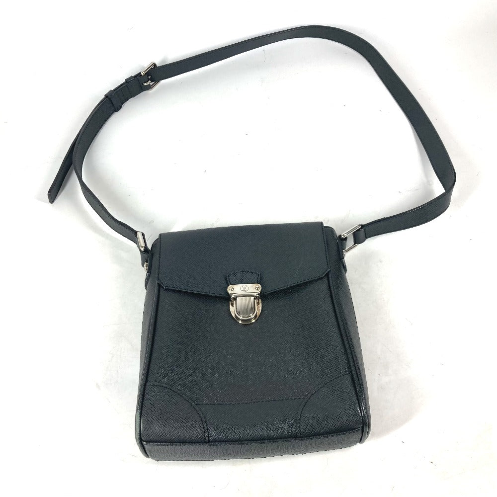 LOUIS VUITTON Shoulder Bag M31192 Taiga Leather black Taiga Luka mens Used Authentic