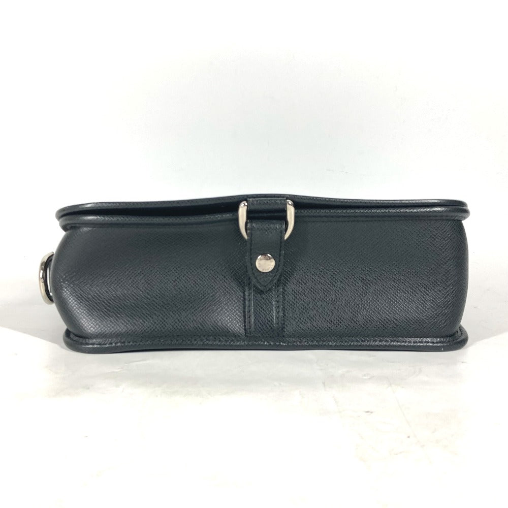 LOUIS VUITTON Shoulder Bag M32482 Taiga Leather black Taiga Andrei