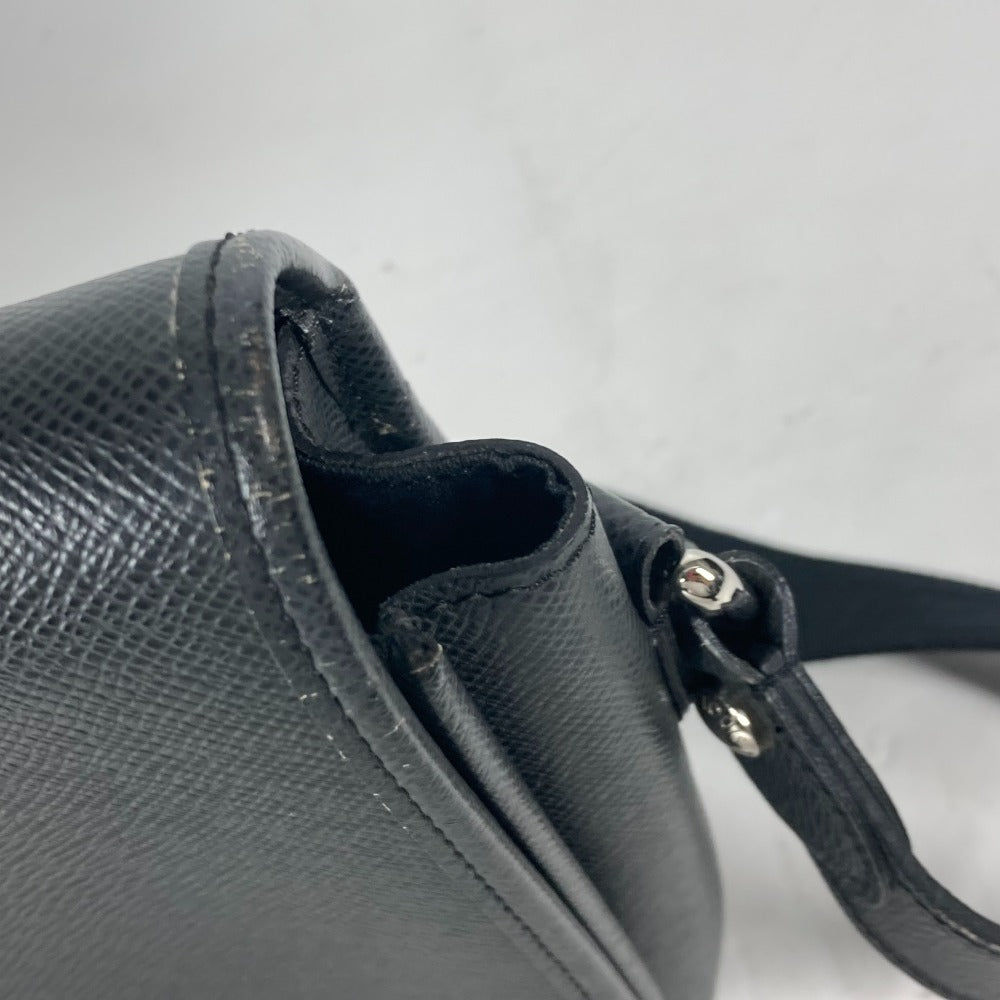 LOUIS VUITTON Shoulder Bag M32482 Taiga Leather black Taiga Andrei