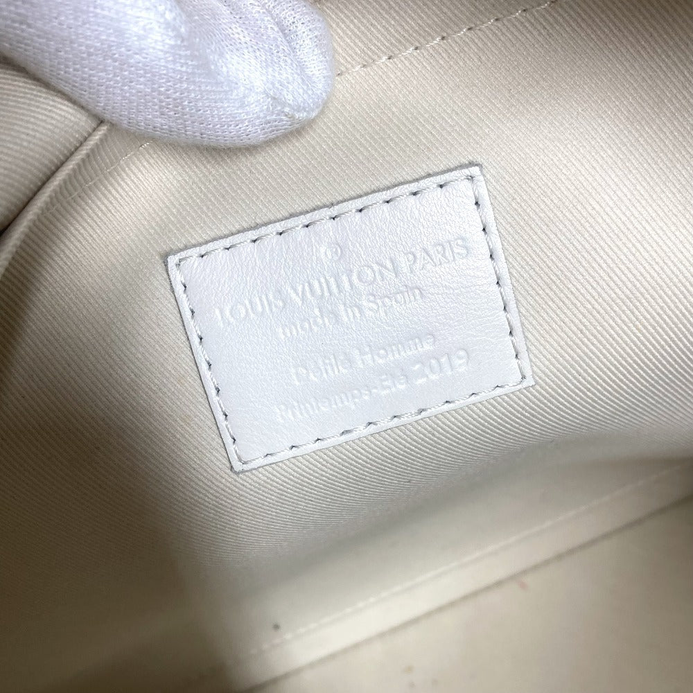 LOUIS VUITTON Clutch bag M67462 Taurillon Clemence Leather white Taurillon Clemence Monogram Pochette A4