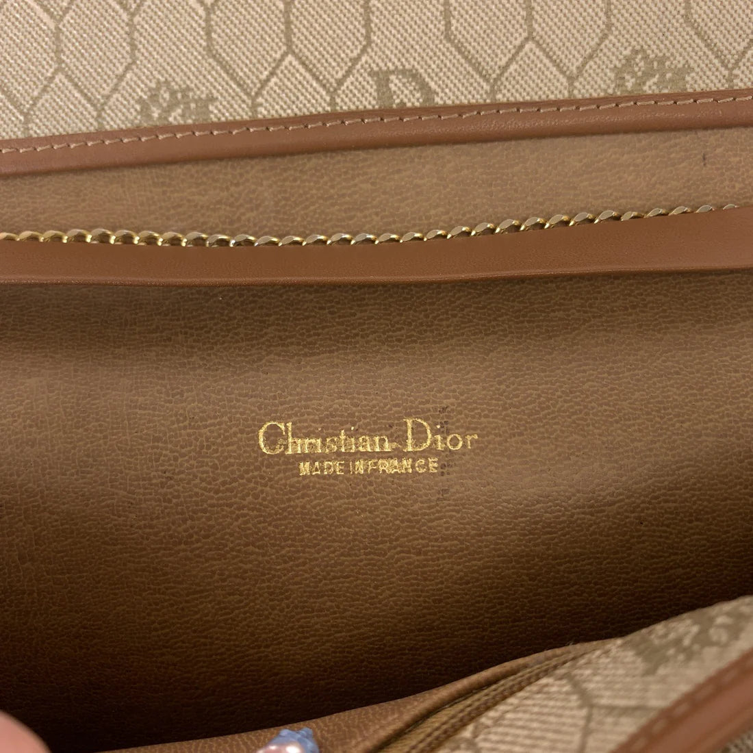 DIOR Two Way Wallet on Chain