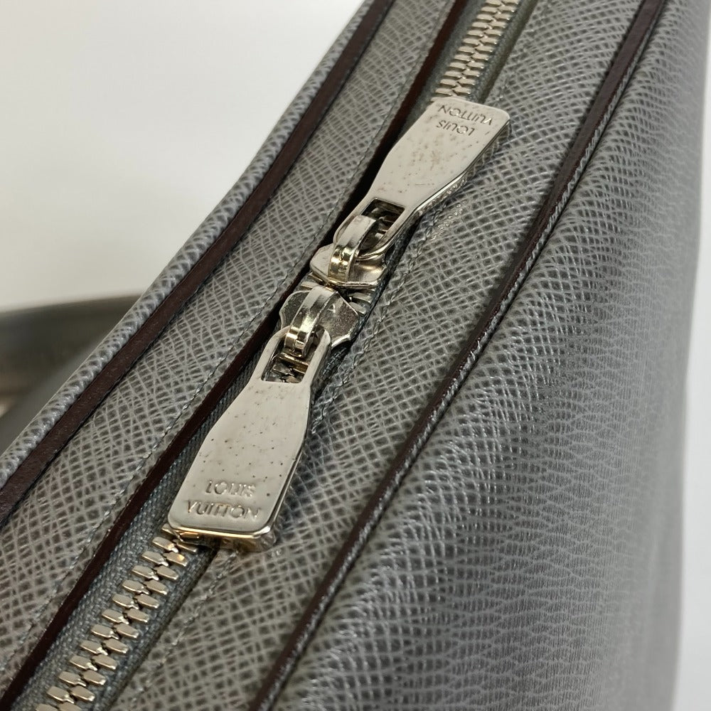 LOUIS VUITTON Briefcase M32641 Taiga Leather gray Taiga Vasili PM mens Used Authentic