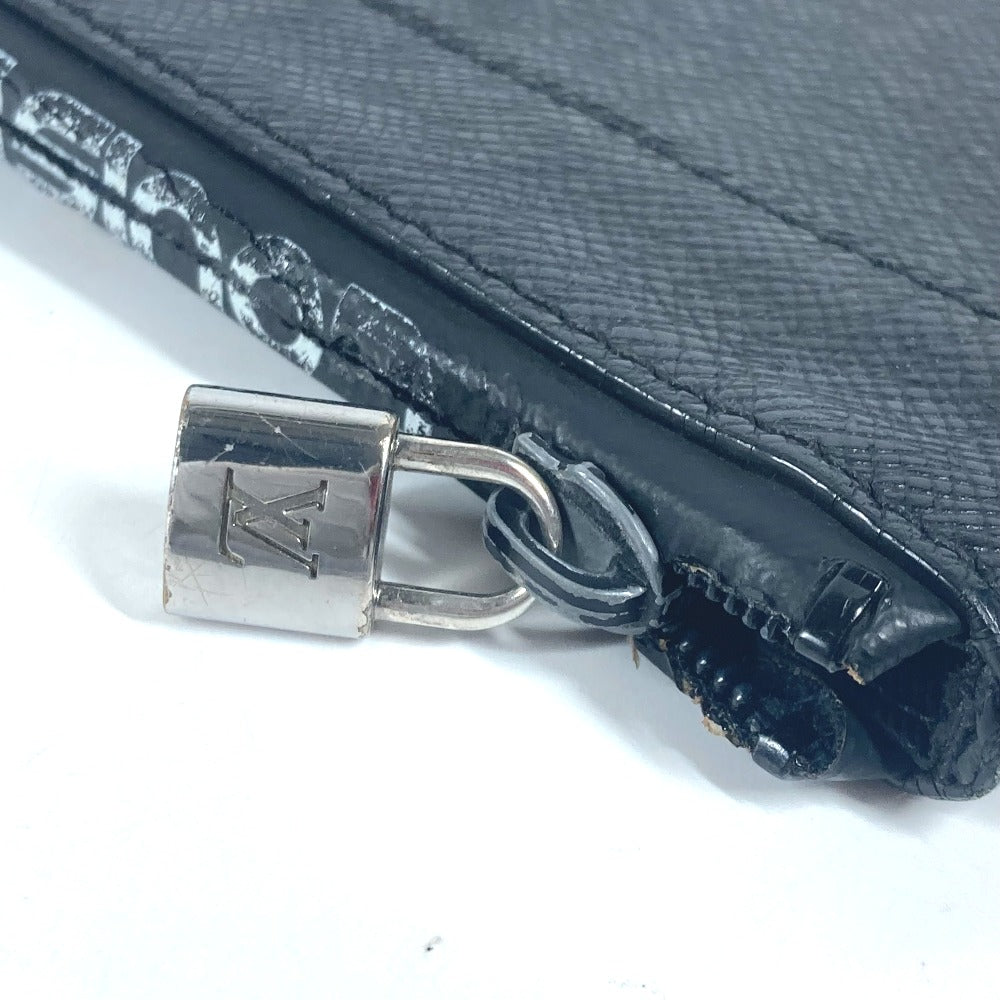LOUIS VUITTON Clutch bag M30086 Taiga Leather black Taiga Pochette Apollo mens Used Authentic