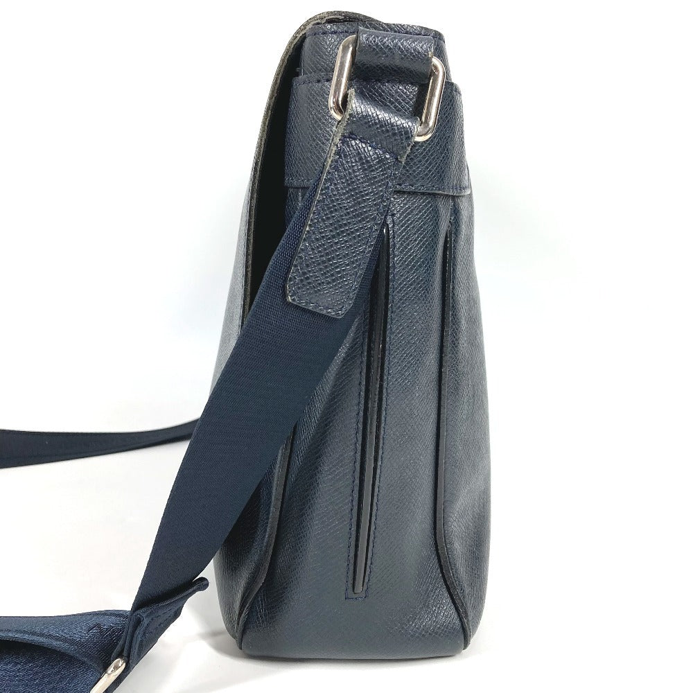 LOUIS VUITTON Shoulder Bag M32624 Taiga Leather Navy Taiga Roman MM Roman MM