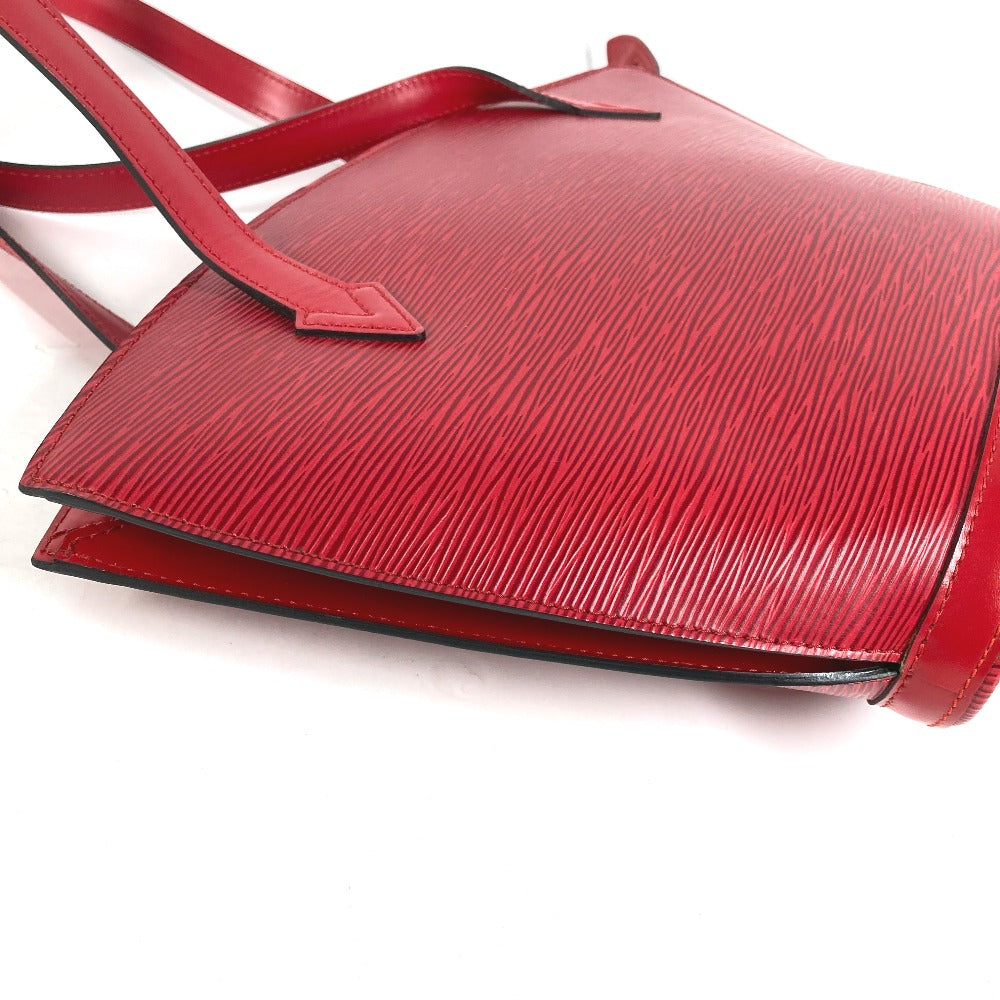 LOUIS VUITTON Shoulder Bag
