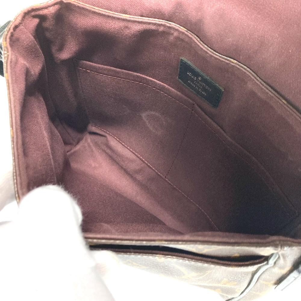 LOUIS VUITTON Shoulder Bag M40935 Monogram macacer canvas Brown Monogram macacer District PM mens Used Authentic