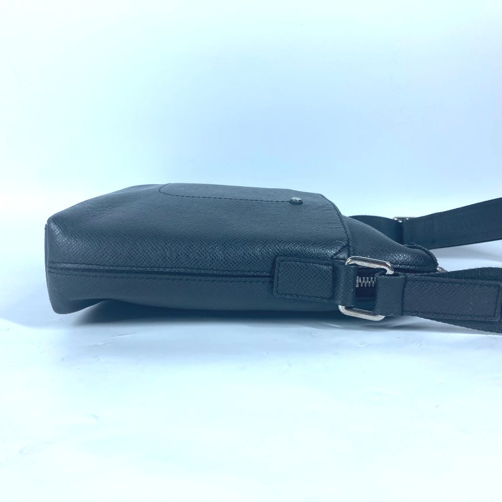 LOUIS VUITTON Shoulder Bag M30238 Taiga Leather black Taiga Watcher Messenger PM mens Used Authentic