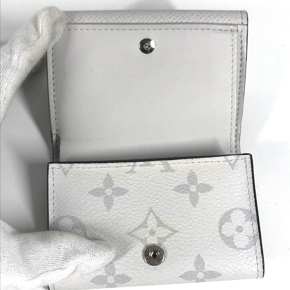 LOUIS VUITTON Trifold wallet M67621 Taiga Leather, Monogram Canvas white Taigalama Discovery compact wallet