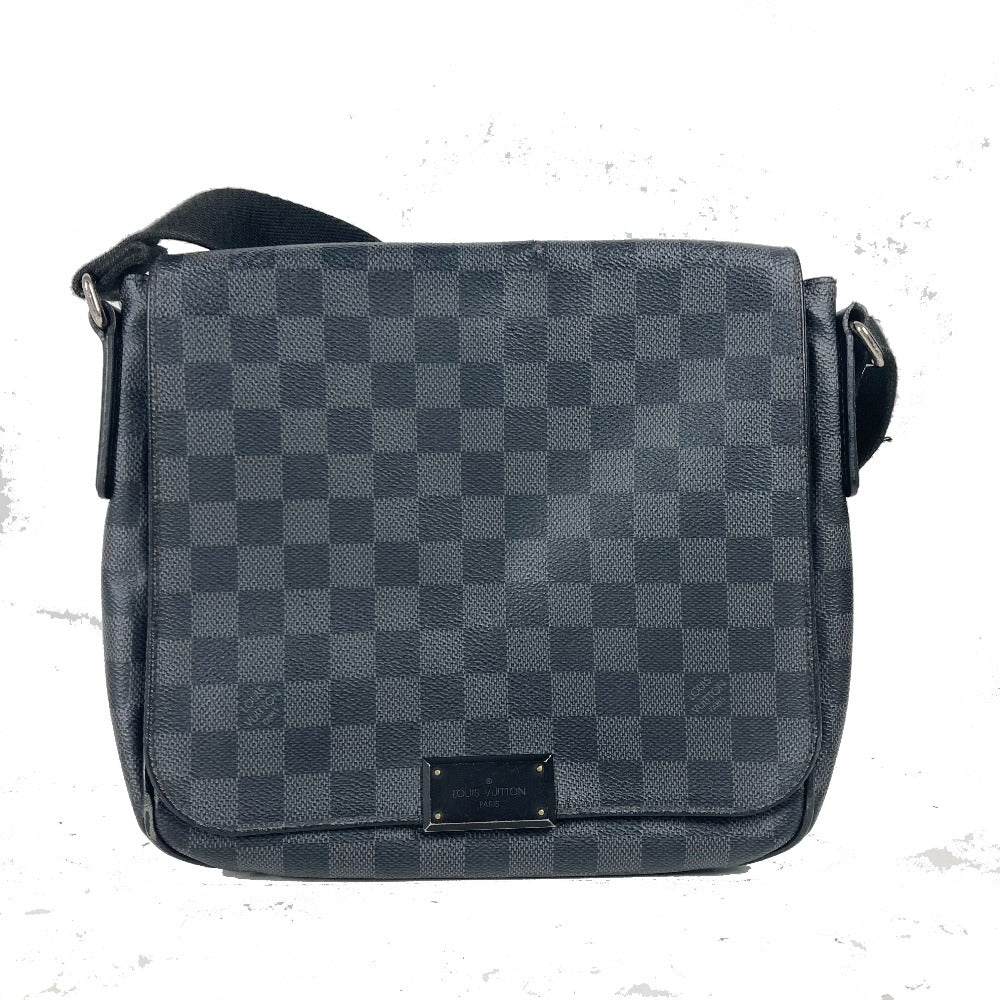 LOUIS VUITTON Shoulder Bag N41260 Damier Grafitto Canvas black Damier Grafitte District PM mens Used Authentic