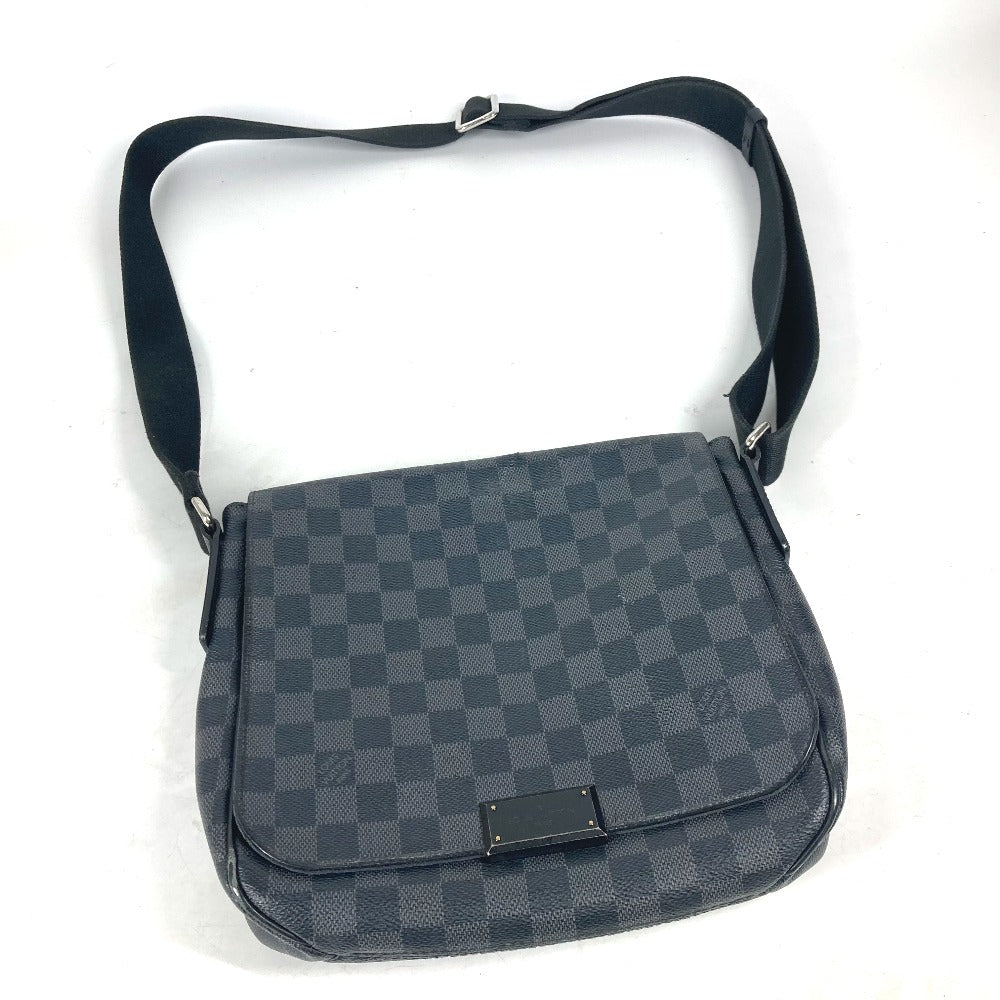 LOUIS VUITTON Shoulder Bag N41260 Damier Grafitto Canvas black Damier Grafitte District PM mens Used Authentic