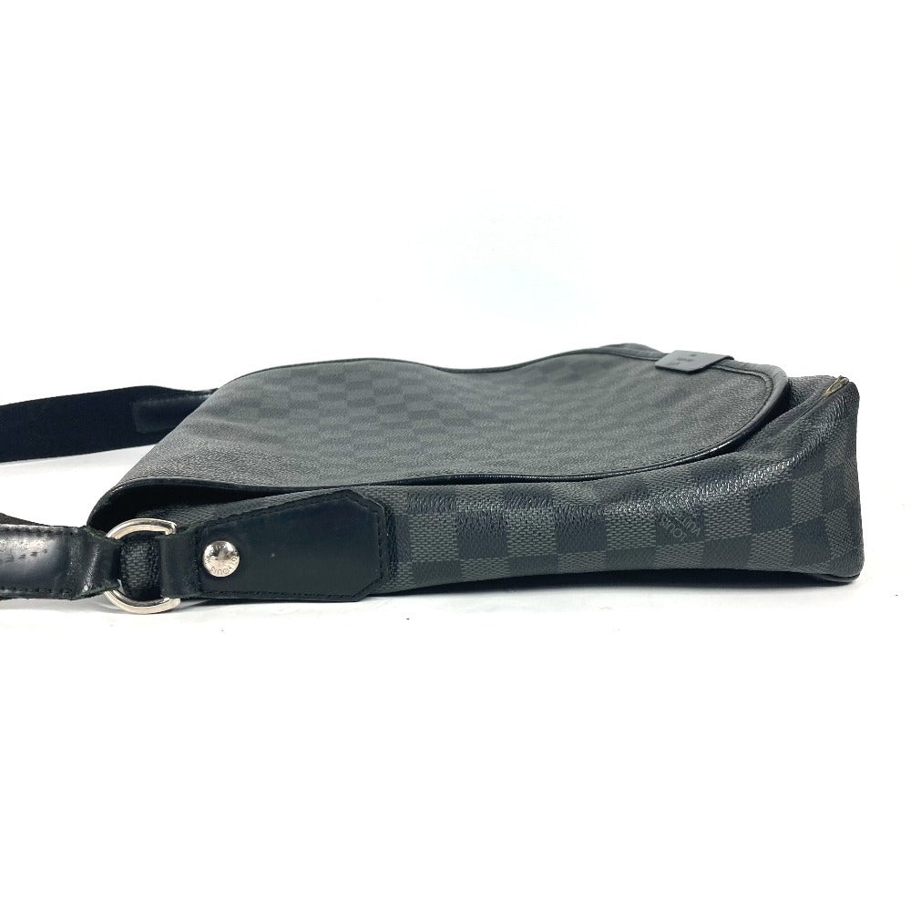 LOUIS VUITTON Shoulder Bag N58029 Damier Grafitto Canvas black Damier Grafitte Daniel MM
