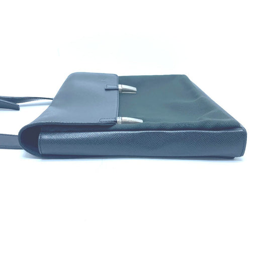 LOUIS VUITTON Shoulder Bag M30882 Taiga Leather Aldoise Taiga Saratov GM Women Used Authentic