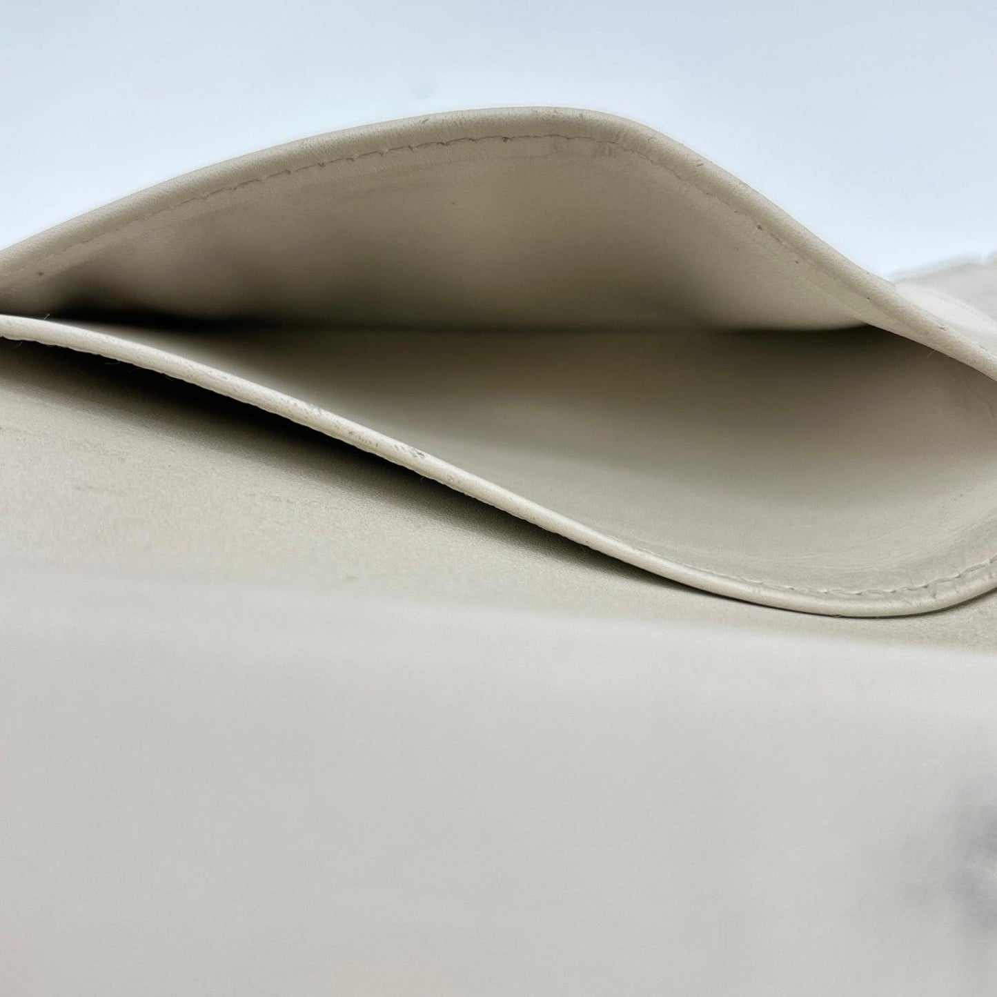 LOUIS VUITTON Bifold Wallet M91363 white Portonevie Vienova