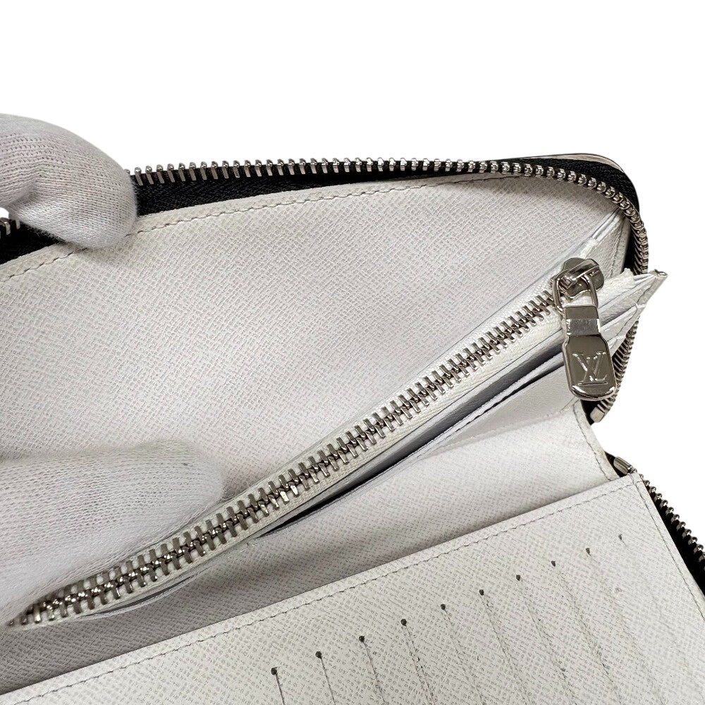 LOUIS VUITTON Long Wallet Purse M31078 leather white Taigalama Zippy Wallet Vertical Women Used Authentic
