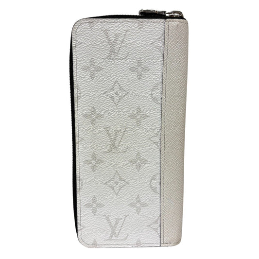 LOUIS VUITTON Long Wallet Purse M31078 leather white Taigalama Zippy Wallet Vertical Women Used Authentic