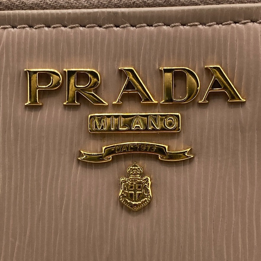 PRADA Bifold Wallet leather beige Calfskin logo Wittelomb