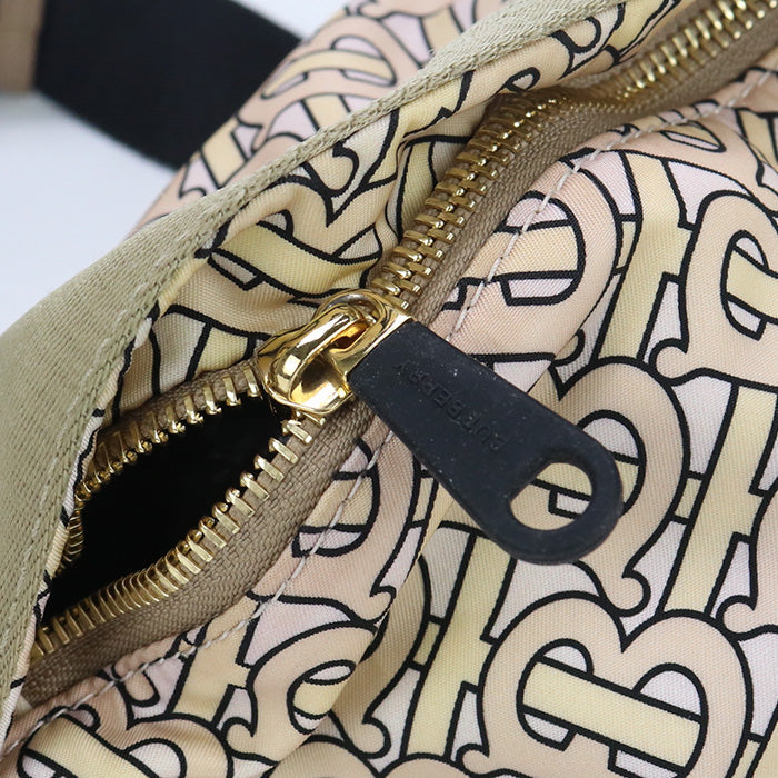 BURBERRY BU83947 Belt bag body Nylon Beige mens(unisex) Used Authentic