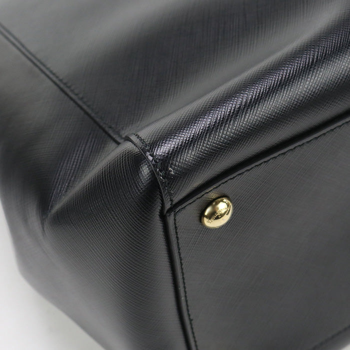 FERRAGAMO 21 F019 Chain Shoulder Bag Calfskin black Women