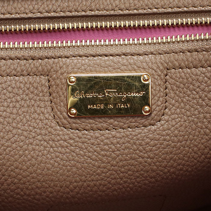 FERRAGAMO 21F216 Tote Bag Amy Shoulder bags leather beige Women