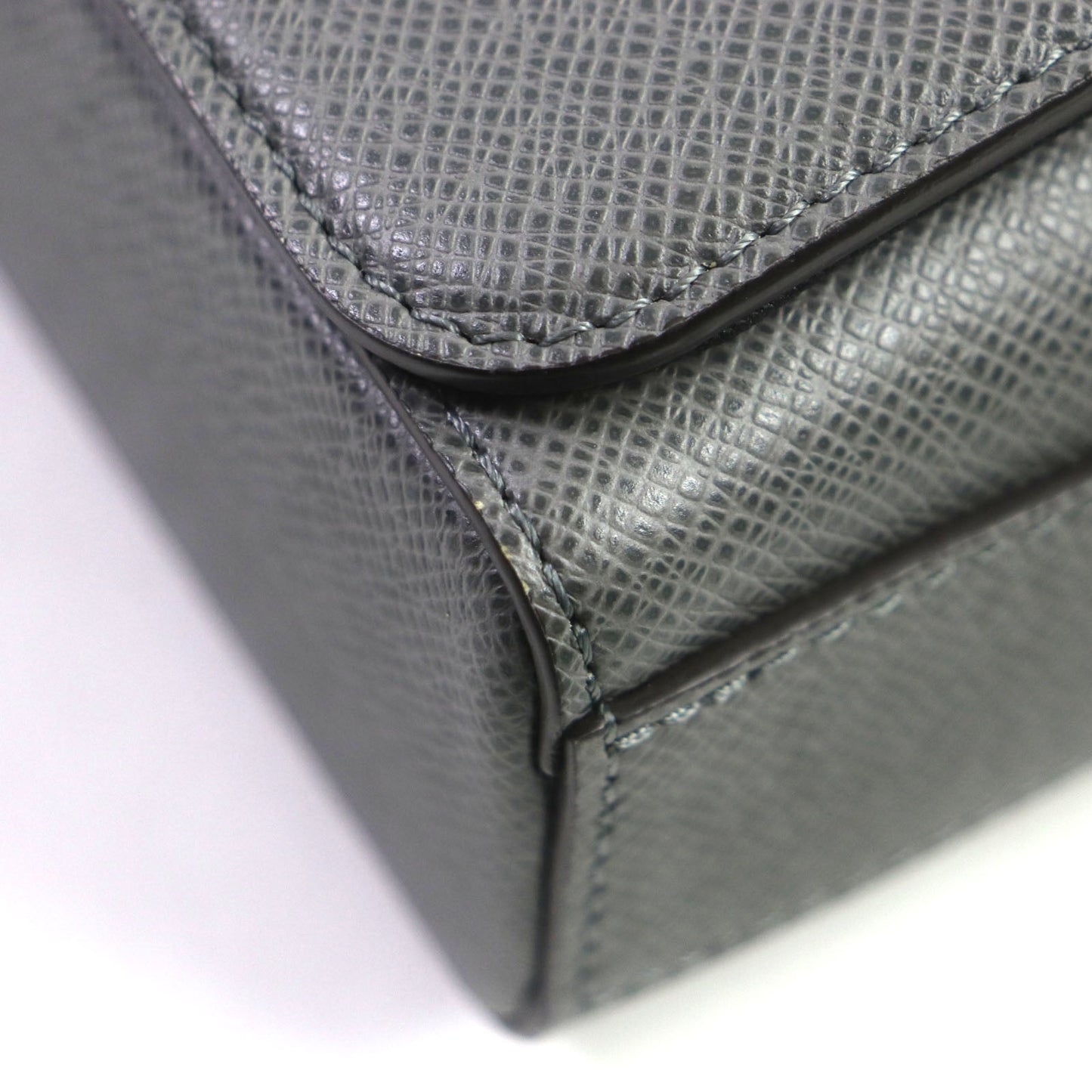 LOUIS VUITTON Shoulder Bag M30808 Taiga Leather gray Taiga new flap messenger mens Used Authentic