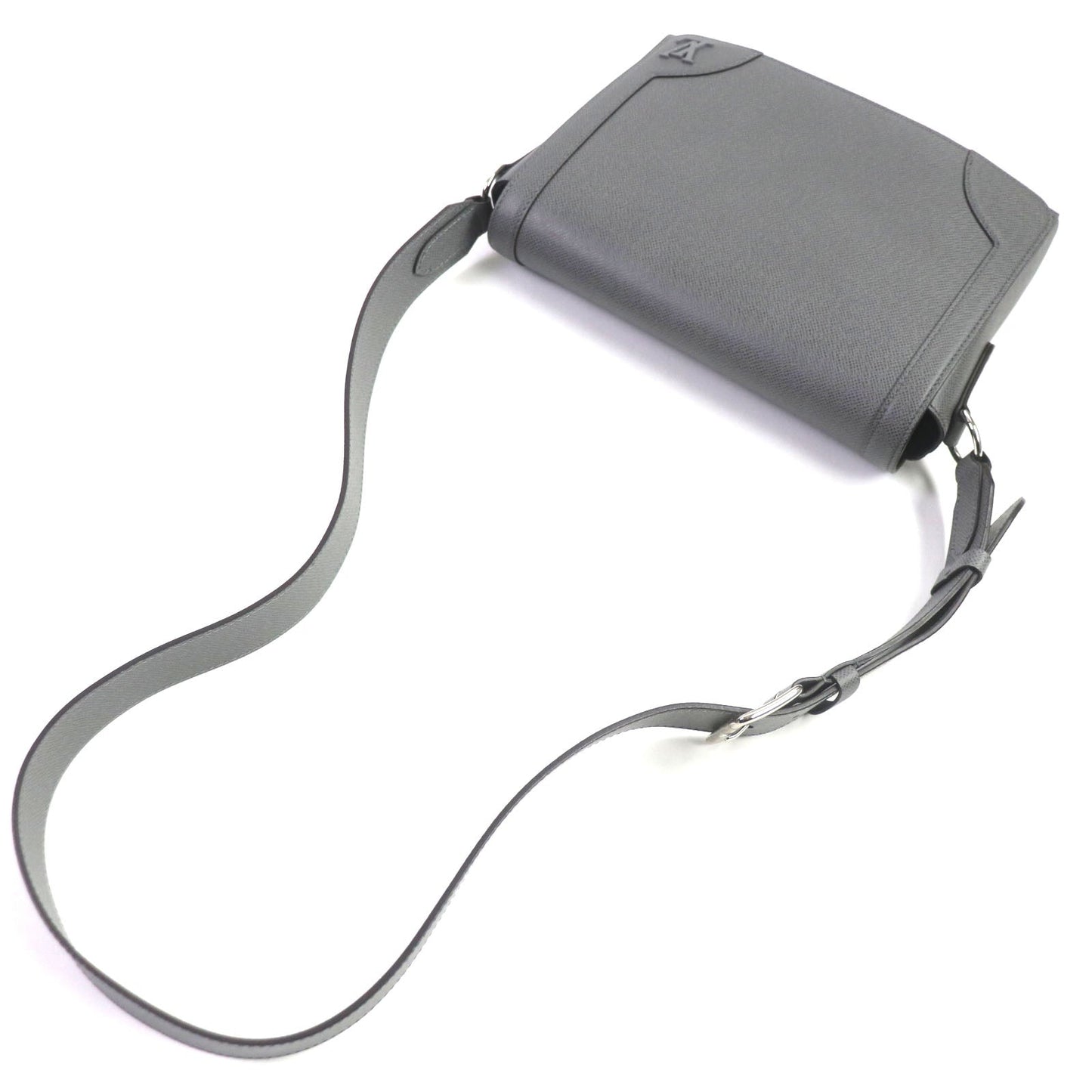 LOUIS VUITTON Shoulder Bag M30808 Taiga Leather gray Taiga new flap messenger mens Used Authentic