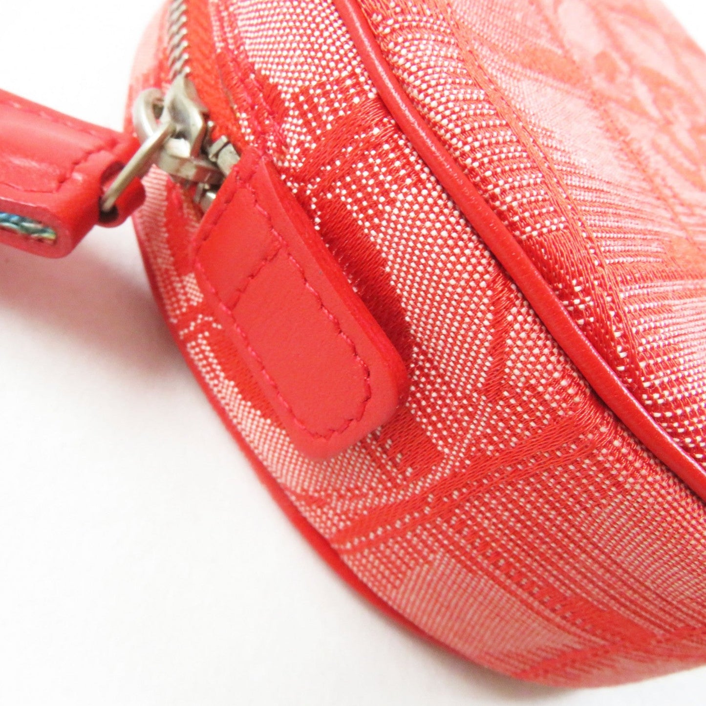 CHANEL Pouch 6859809 No nylon notation (nylon type) Red New travel line Women Used Authentic