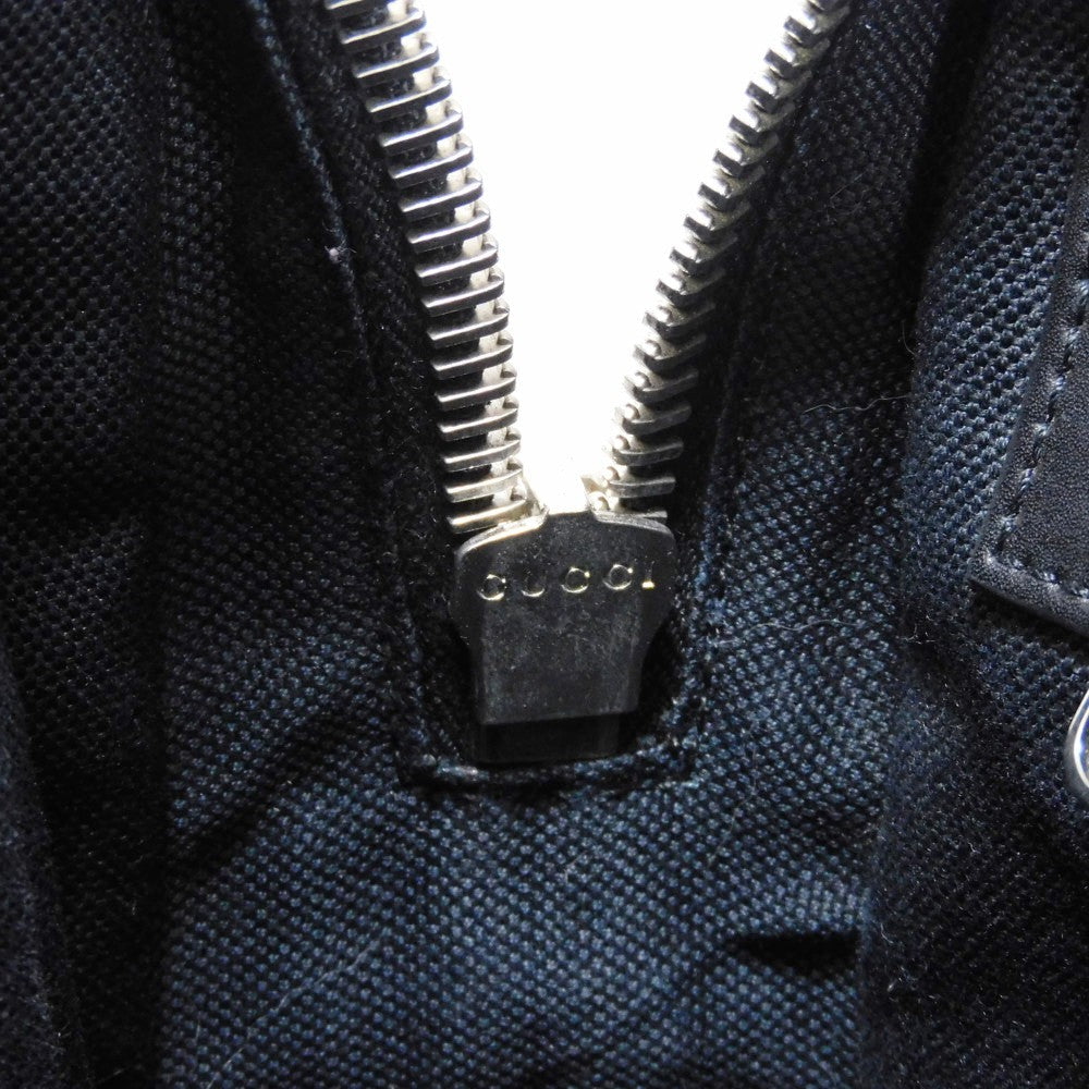 GUCCI Business bag 474135 GG Supreme canvas (polyurethane processing) x Calfskin leather black Handbag logo embossed leather patch GG Supreme Briefcase mens Used Authentic