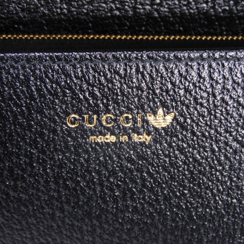 GUCCI Shoulder Bag 621892 UZ3BG 8847 Textured leather white trefoil logo Adidas Chain Wallet