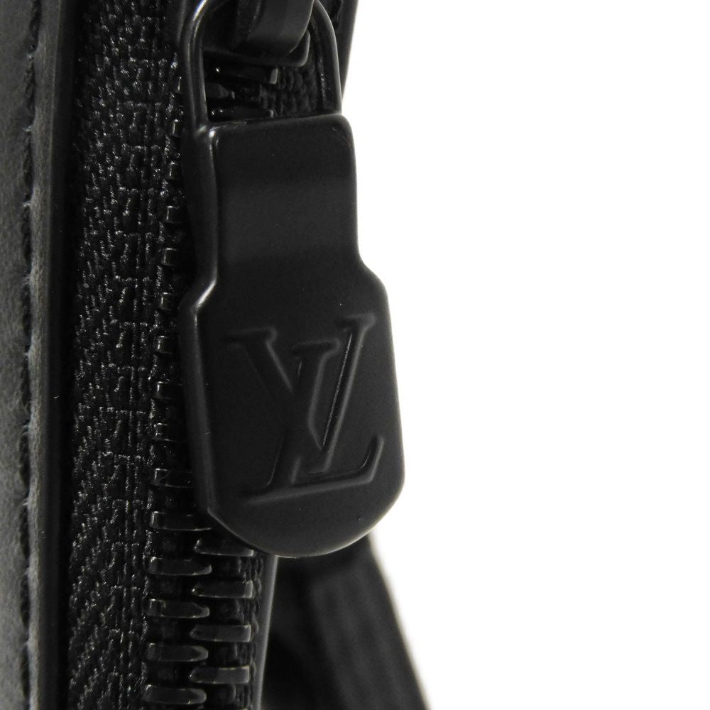 LOUIS VUITTON Clutch bag M81570 Shadow leather (monogram embossing) Noir Current LV logo black strap RFID Monogram shadow pochette to go mens Used Authentic