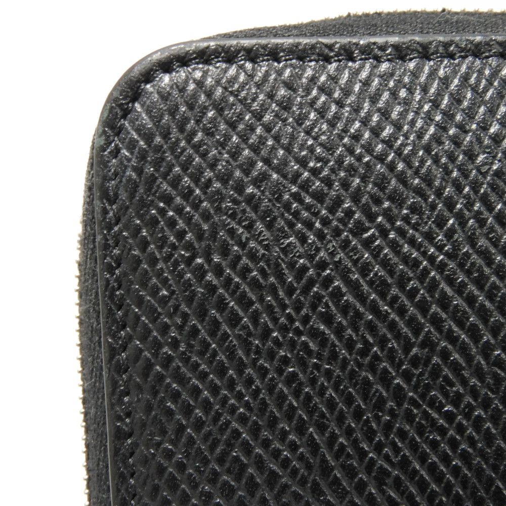 CELINE Long Wallet Purse 10B553BEL.38NO Grained calfskin (embossed) black New logo Large zipped wallet