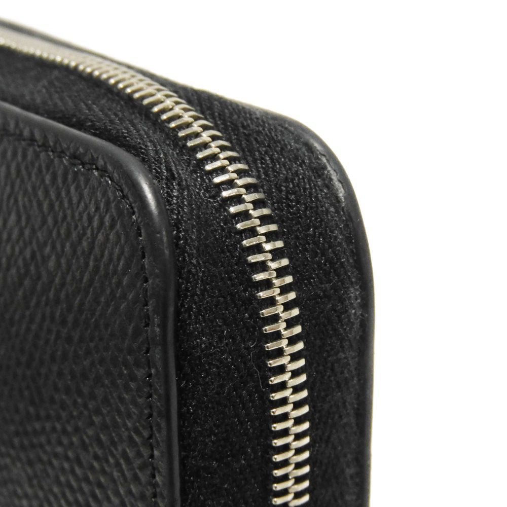 CELINE Long Wallet Purse 10B553BEL.38NO Grained calfskin (embossed) black New logo Large zipped wallet