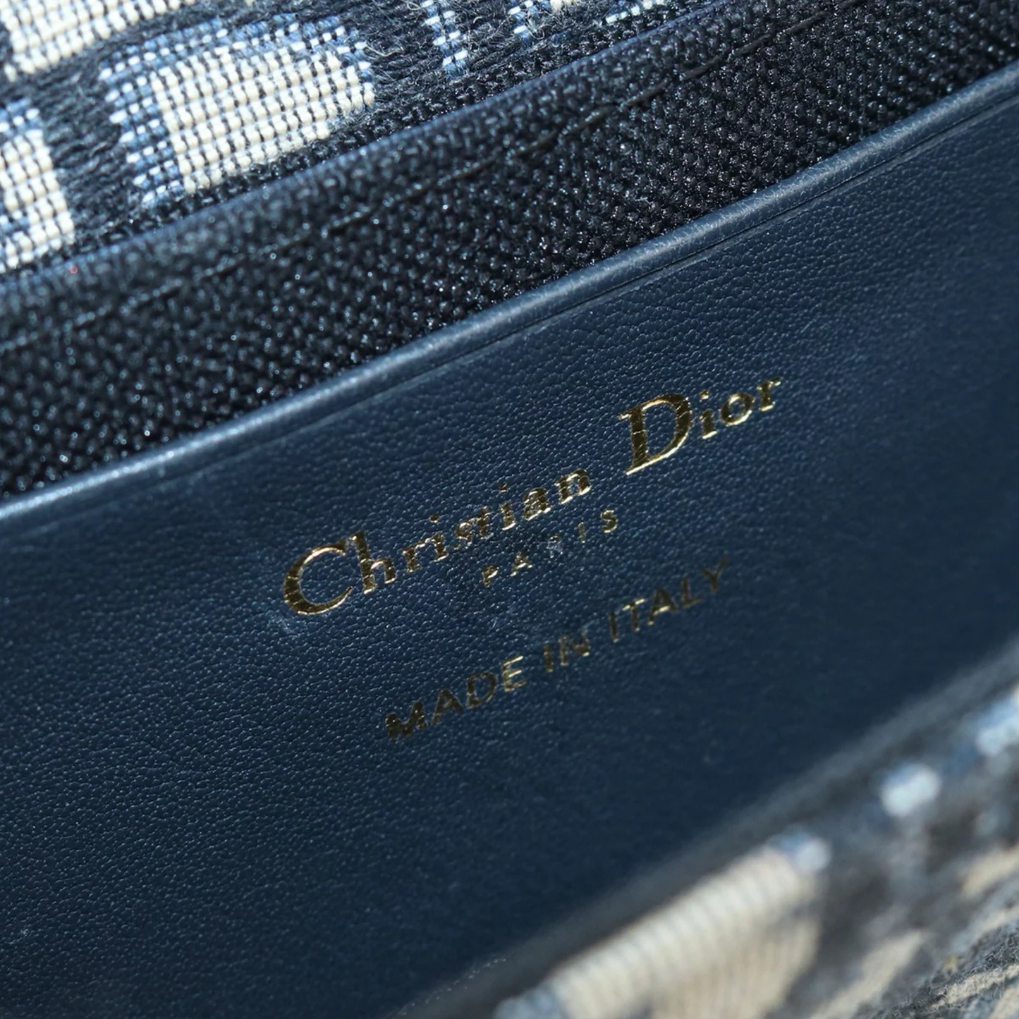 DIOR 30 Montaigne Chain Bag