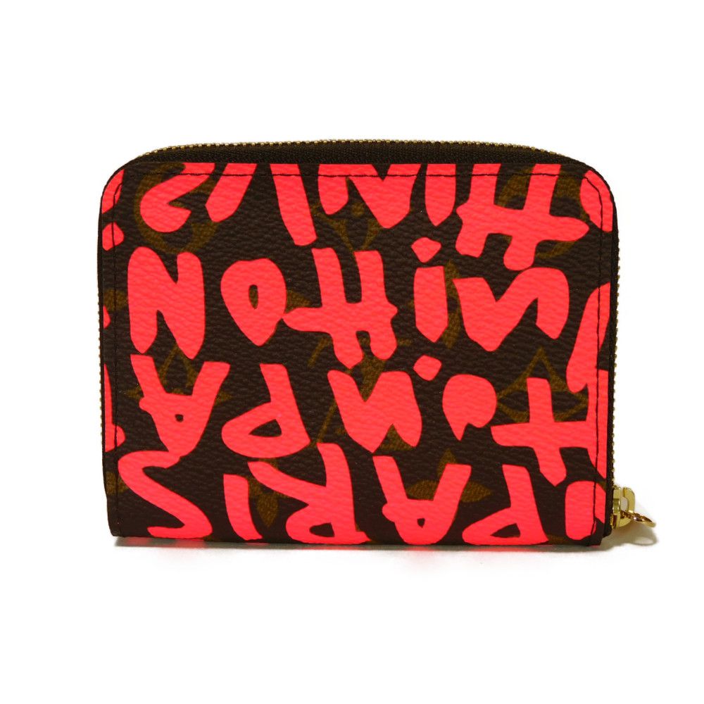 LOUIS VUITTON Coin case M93707 Monogram canvas (graffiti print) x grain leather (embossed) Fuchsia Monogram graffiti Zip around purse