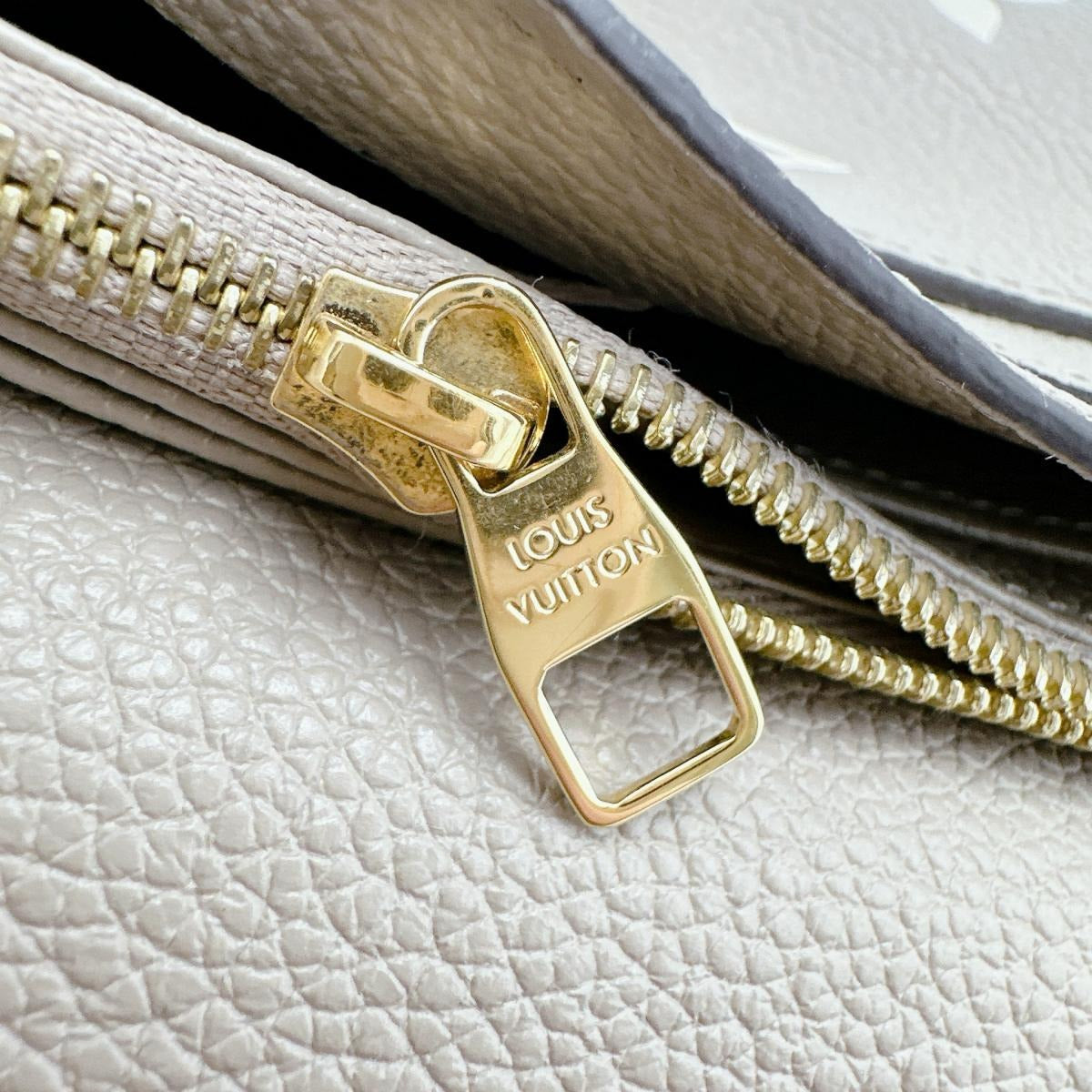 LOUIS VUITTON Long Wallet Purse M81049 Monogram Ann Platt beige Flap-type long wallet Monogram Ann Platt Portefeuille Sara Women Used Authentic