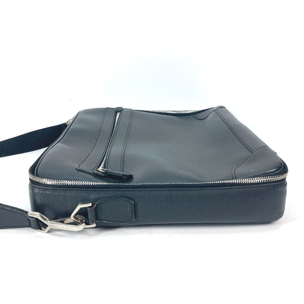 LOUIS VUITTON Business bag M32522 Taiga Leather black Taiga Porto Ordinatour Odessa mens Used Authentic