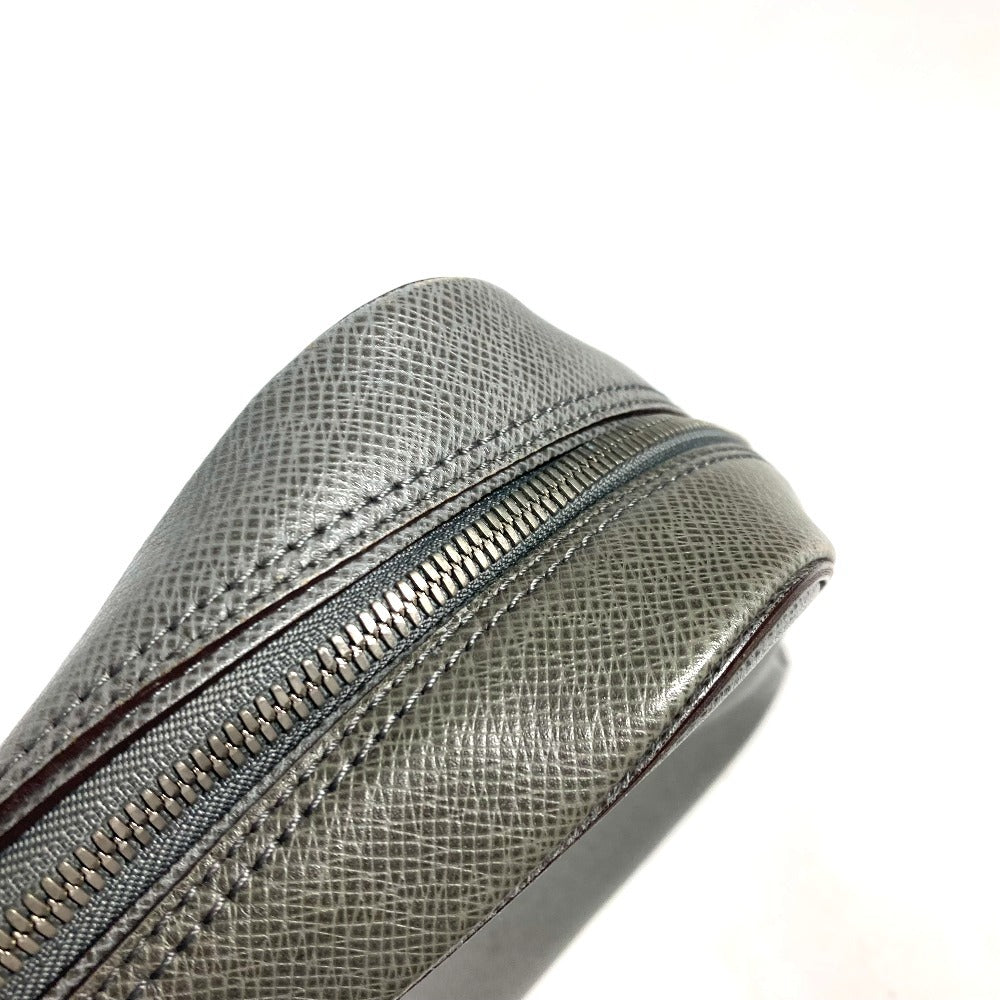 LOUIS VUITTON Business bag M32782 Taiga Leather gray Taiga Neo Igor mens Used Authentic