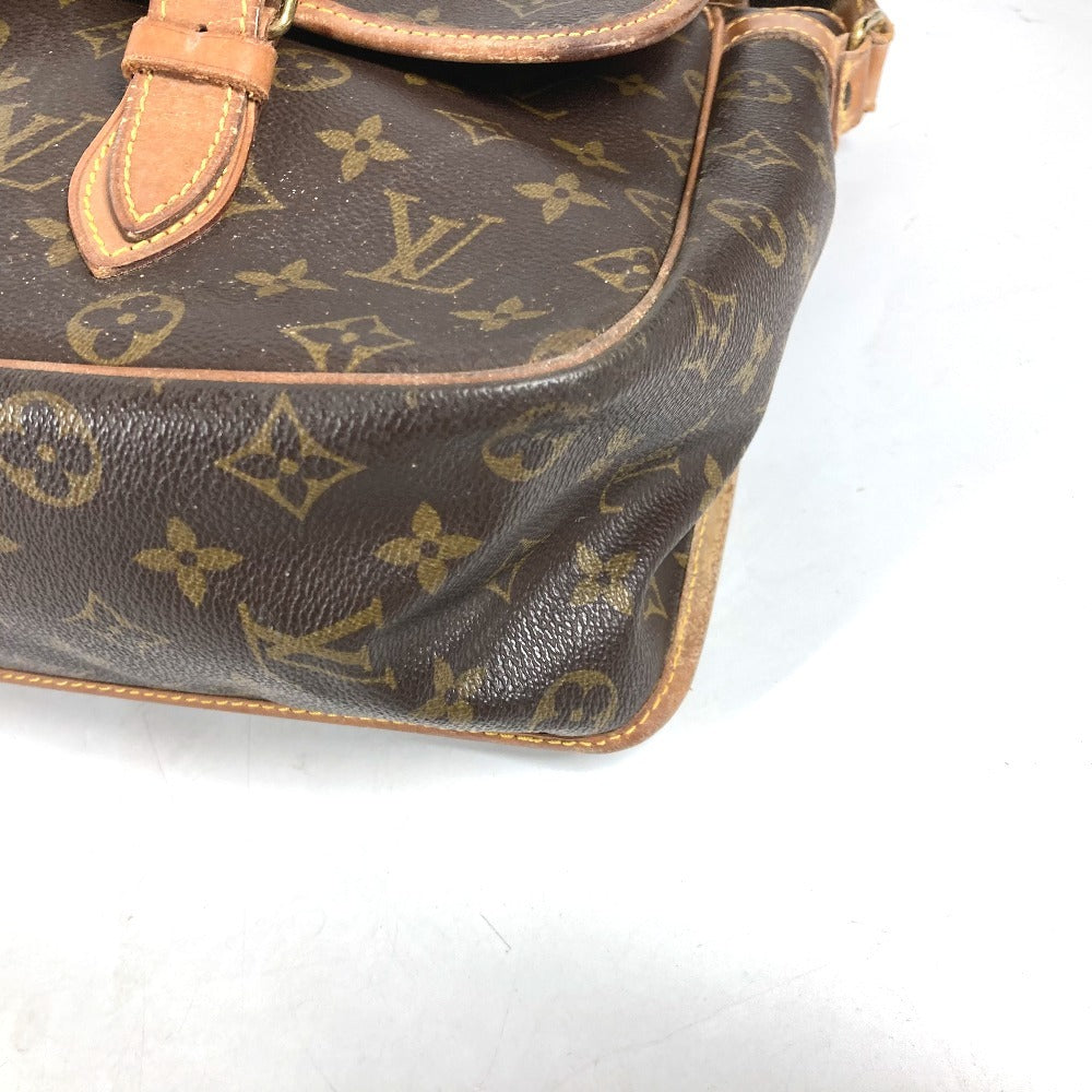 LOUIS VUITTON Shoulder Bag M42246 Monogram canvas Brown Monogram Giveshier GM unisex(Unisex) Used Authentic