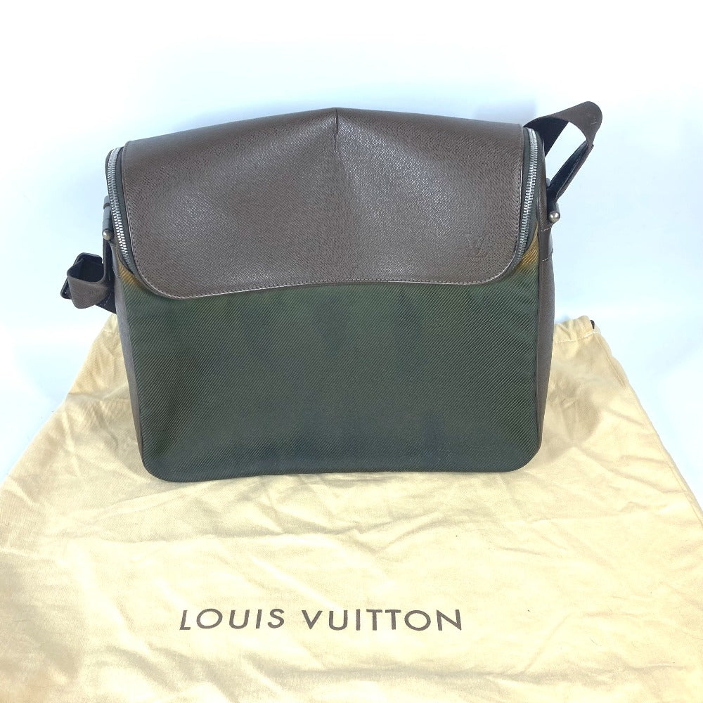 LOUIS VUITTON Shoulder Bag M30868 Taiga Leather, Nylon Brown Taiga Thai meal mens Used Authentic
