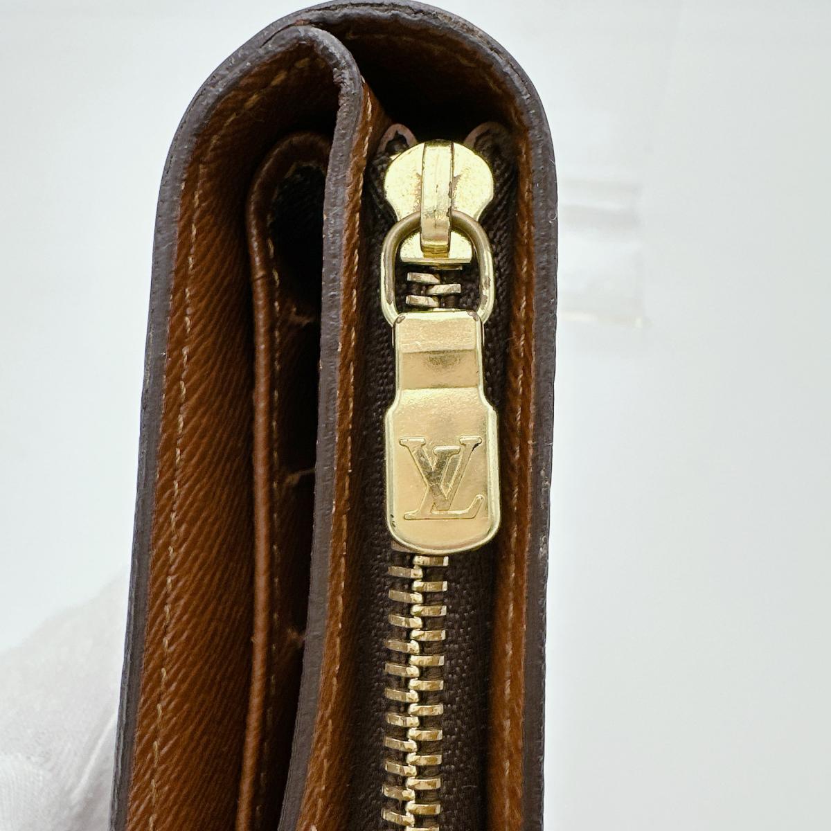 LOUIS VUITTON Bifold Wallet M61667 Monogram canvas Brown Card pocket with zipper Monogram Compact zip unisex(Unisex) Used Authentic