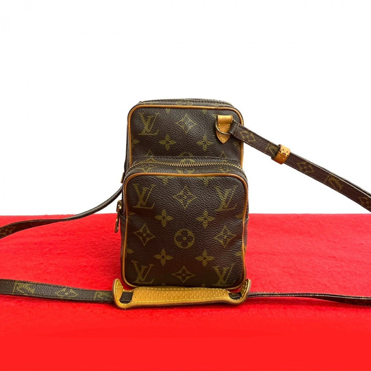 LOUIS VUITTON Shoulder Bag leather Brown Monogram Amazone