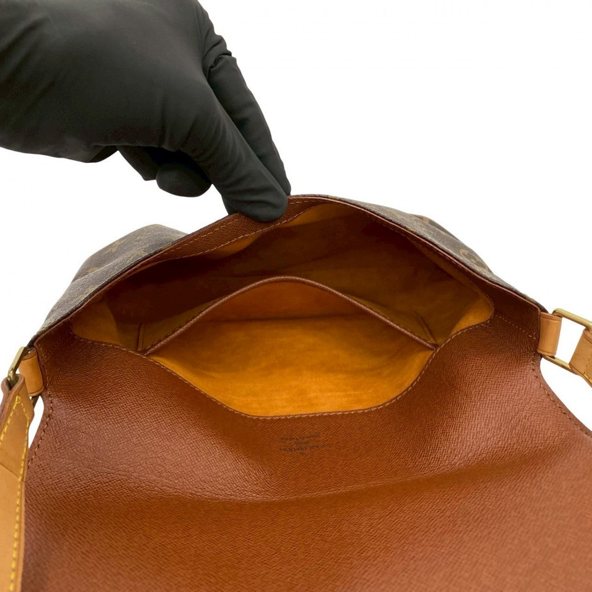 LOUIS VUITTON Shoulder Bag leather Brown Monogram Musette Tango