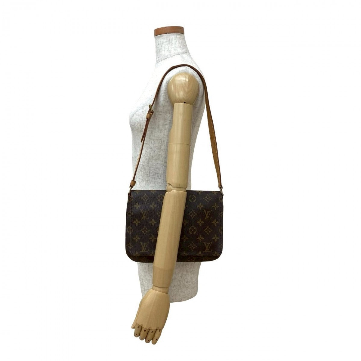 LOUIS VUITTON Shoulder Bag leather Brown Monogram Musette Tango