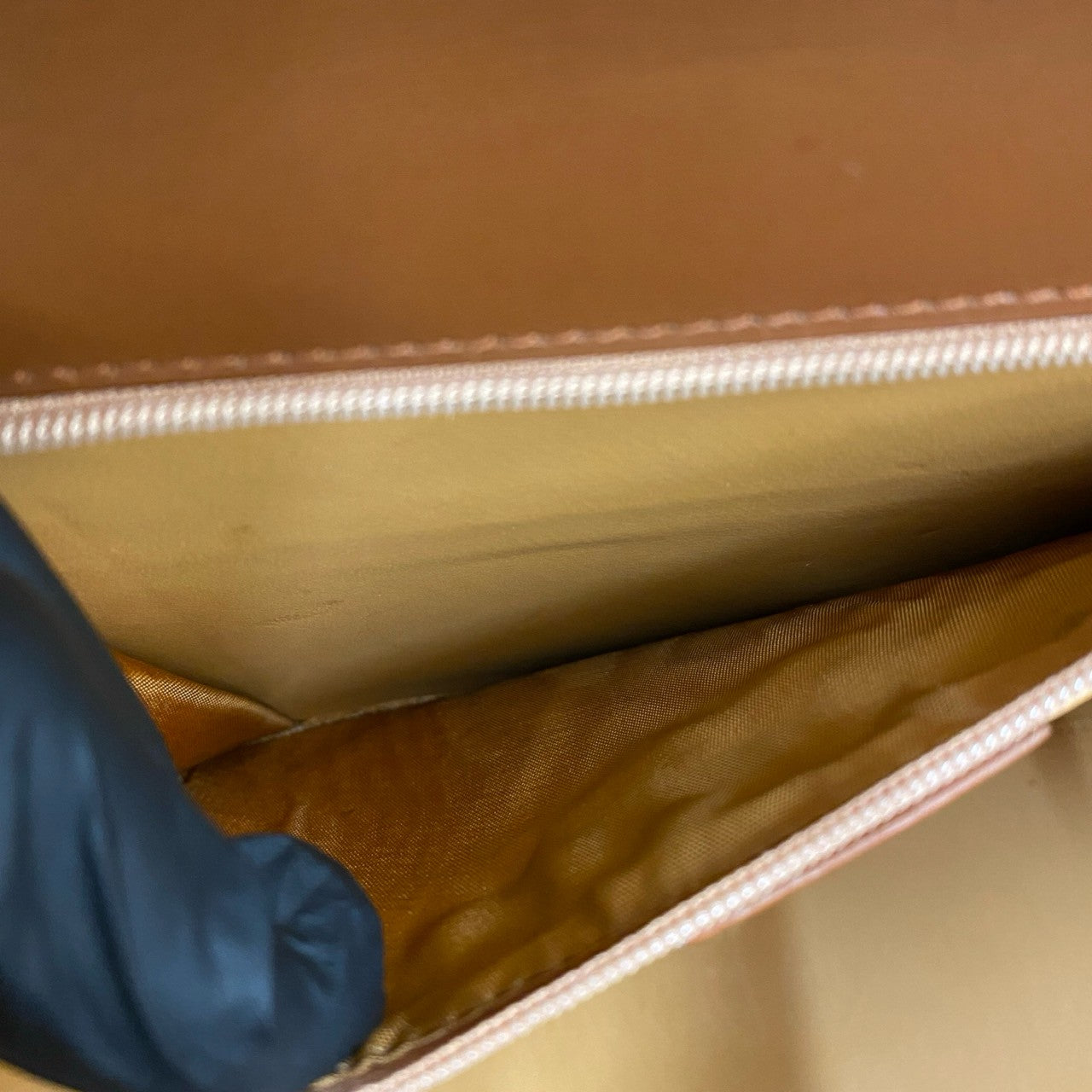 GUCCI Shoulder Bag Calfskin Brown