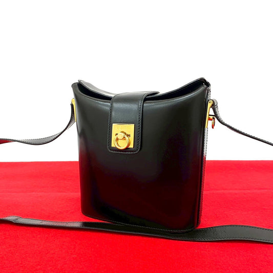 CELINE Shoulder Bag Calfskin black