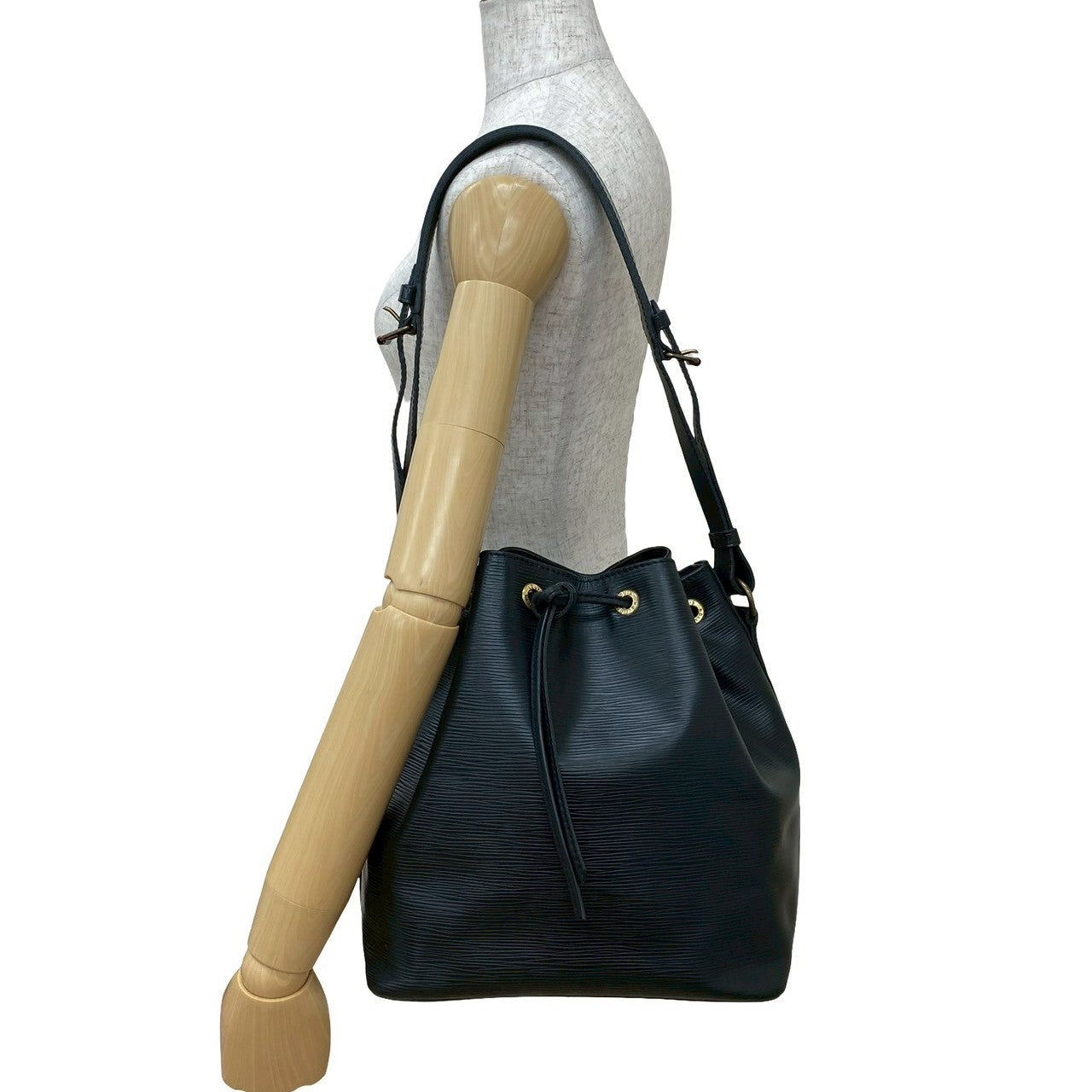 LOUIS VUITTON Shoulder Bag Epi Leather black Epi Petit Noe