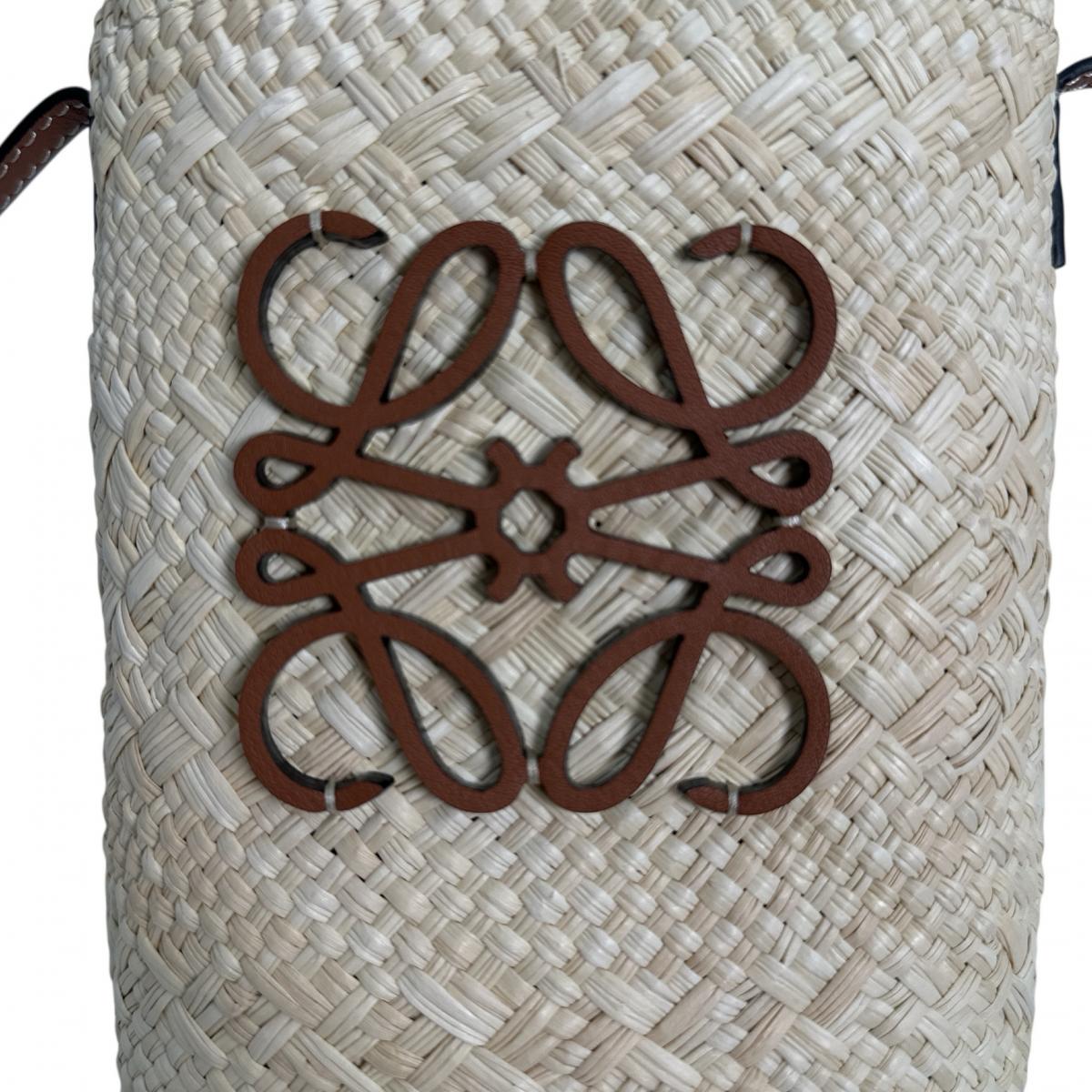 LOEWE Shoulder Bag Calfskin beige Crossbody Carry Irakayashi & Calfskin Square pocket Women Used Authentic