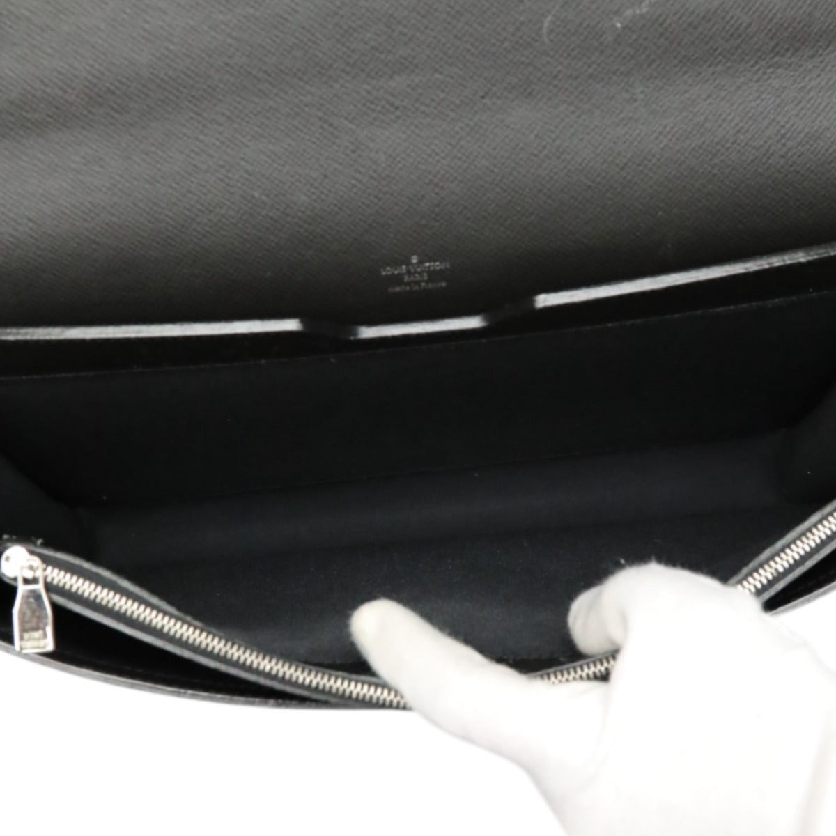 LOUIS VUITTON Business bag M32660 Taiga Gracie Business bag Taiga Neo  Robusto 1 mens Used Authentic