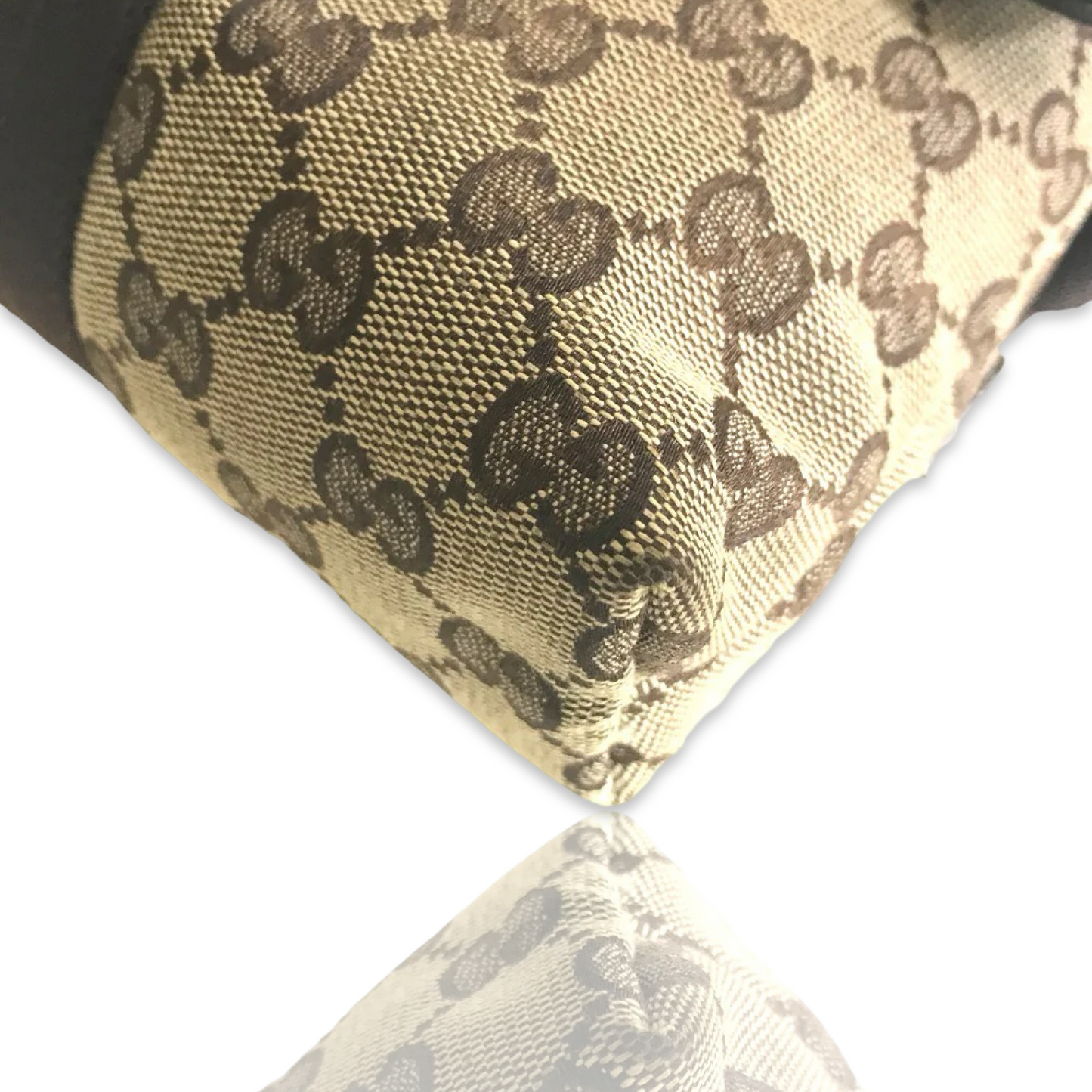 GUCCI GG CANVAS BELT BAG